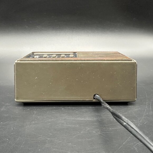 Vintage Digital Alarm Clock TOZAI Solid State Faux Wood Grain 1980s Hong Kong - Picture 4 of 11